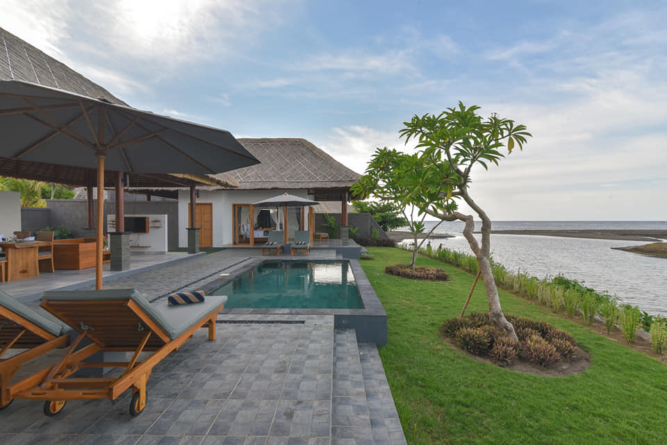 Villa Pinggir Pantai dijual di Kuta