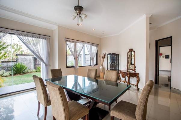 Villa dijual di Nusa Dua Bali