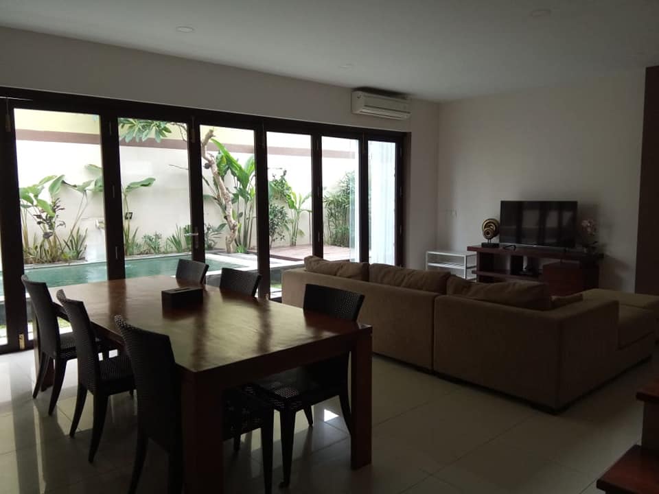 Villa dijual di Seminyak Bali