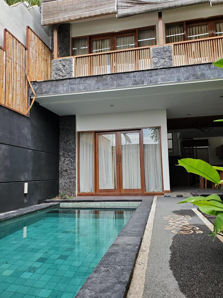 Villa dijual di Seminyak Bali